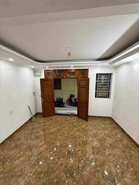 BÁN NHÀ XÂY MỚI TINH