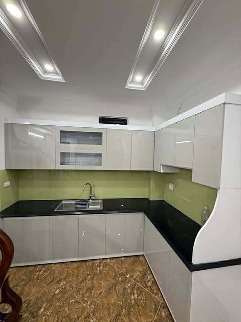 BÁN NHÀ XÂY MỚI TINH