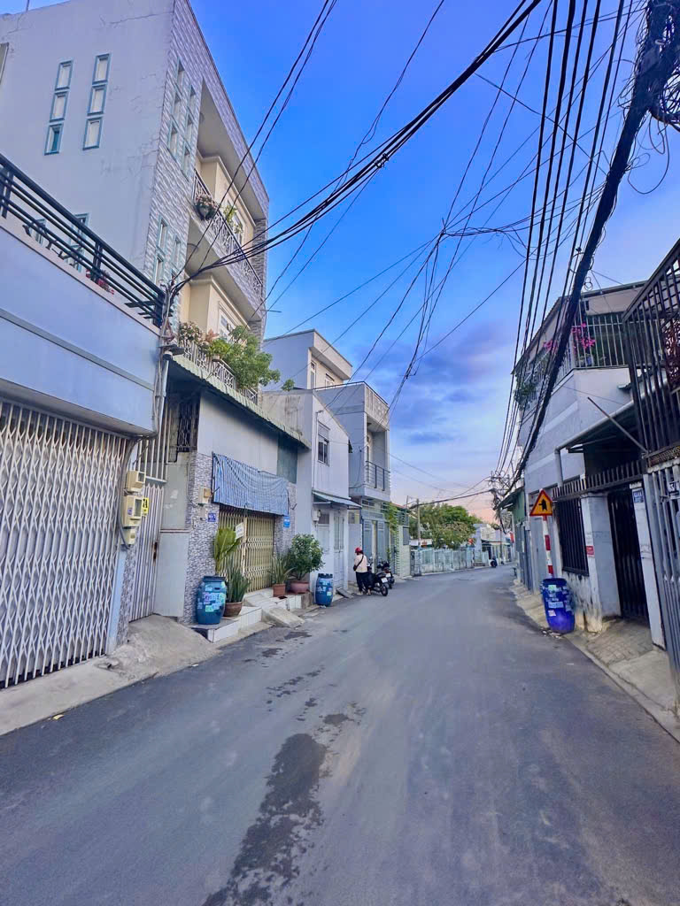 NHÀ MẶT TIỀN DT HƠN 200M2 -KV HOÀNG DIỆU 2 - F LINH CHIỂU