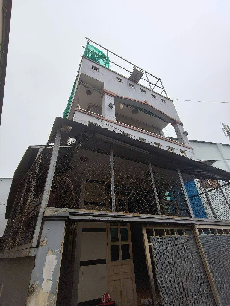 BÁN NHÀ 3 LẦU HƠN 110M2, HỒ VĂN TƯ , F TRƯỜNG THỌ
NGAY CHỢ THỦ ĐỨC - THÔNG TỨ HƯỚNG