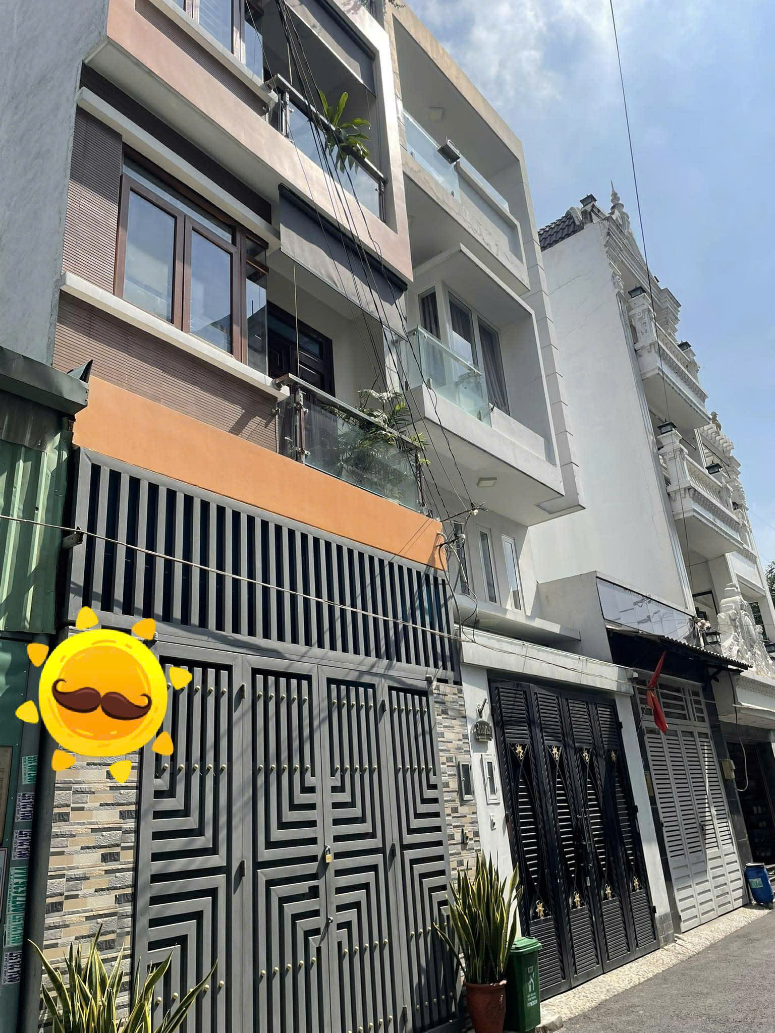 NHÀ 4 TẦNG - KHU CAO CẤP - ÔTÔ ĐẬU CỬA 
HOÀNG DIỆU 2 - LINH CHIỂU