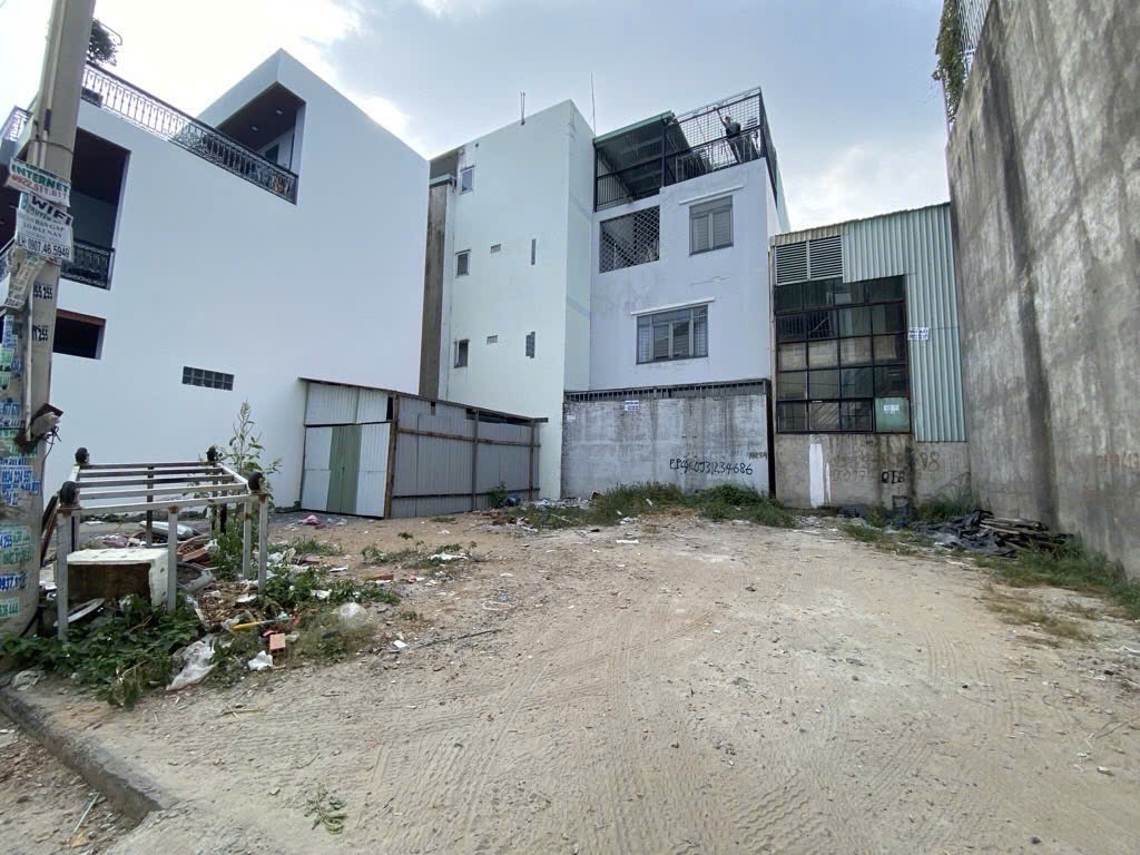 HIẾM CHỦ NGỘP BÁN ĐẤT HẺM XE TẢI PHẠM VĂN ĐỒNG - F LINH TÂY