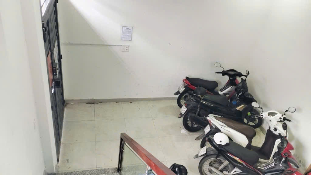 CHỦ NGỘP BÁN GẤP CHDV 3 TẦNG MÂT TIỀN ĐƯỜNG SỐ - KHA VẠN CÂN - LINH CHIỂU