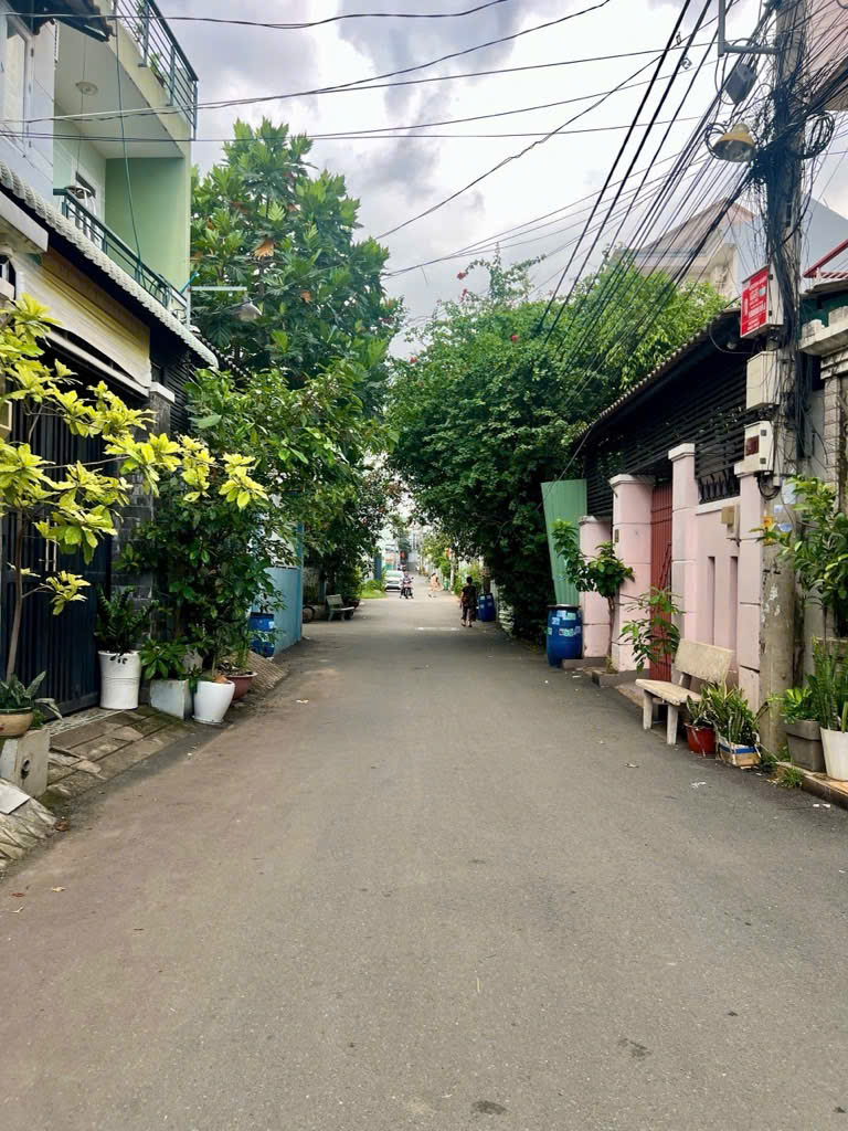 NHÀ MỚI ĐÓN TẾT - 4 LẦU - Ô TÔ ĐẬU CỬA-  LÃ XUÂN OAI - TĂNG NHƠN PHÚ A