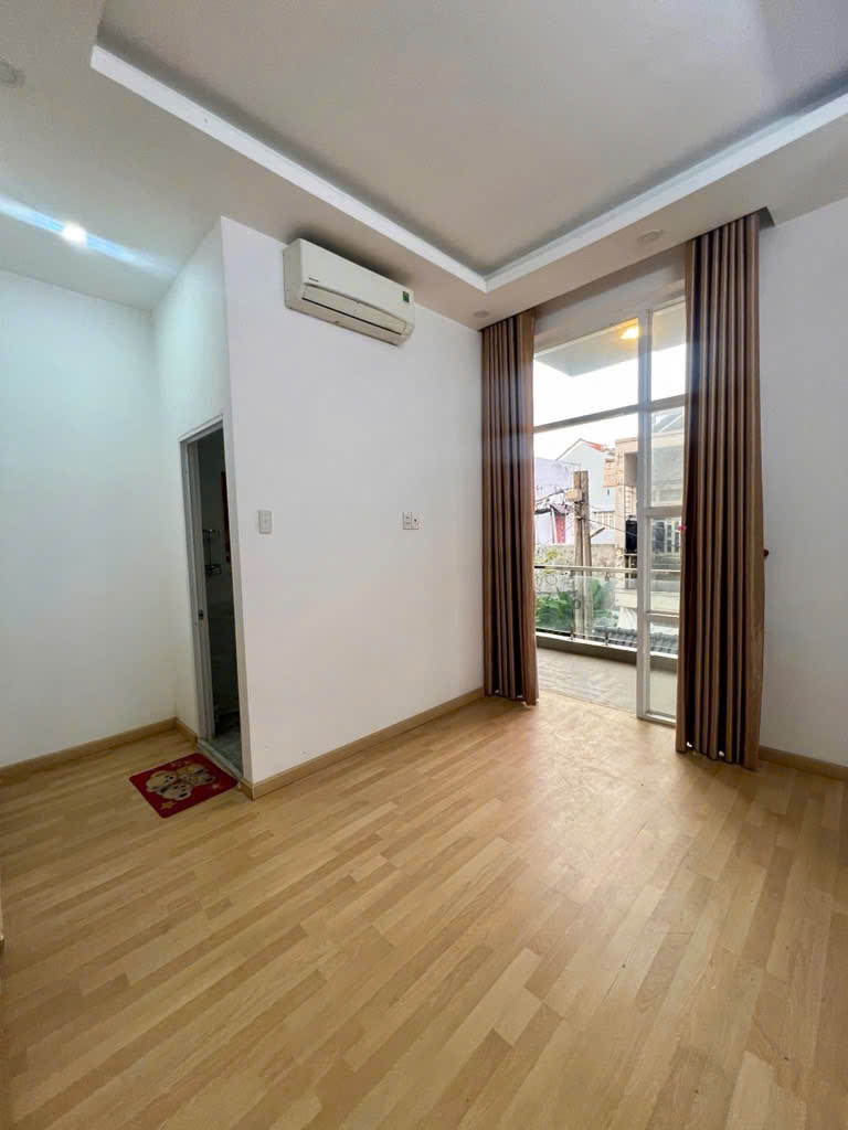 NHÀ MỚI ĐÓN TẾT - 4 LẦU - Ô TÔ ĐẬU CỬA-  LÃ XUÂN OAI - TĂNG NHƠN PHÚ A