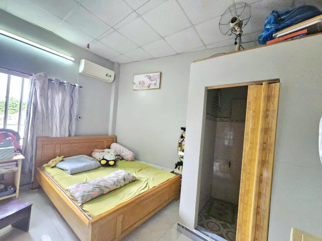 NHÀ RẺ VỊ TRÍ ĐẸP ĐÓN TẾT - 2 LẦU - Ô TÔ THÔNG - HOÀNG DIỆU 2 - LINH TRUNG