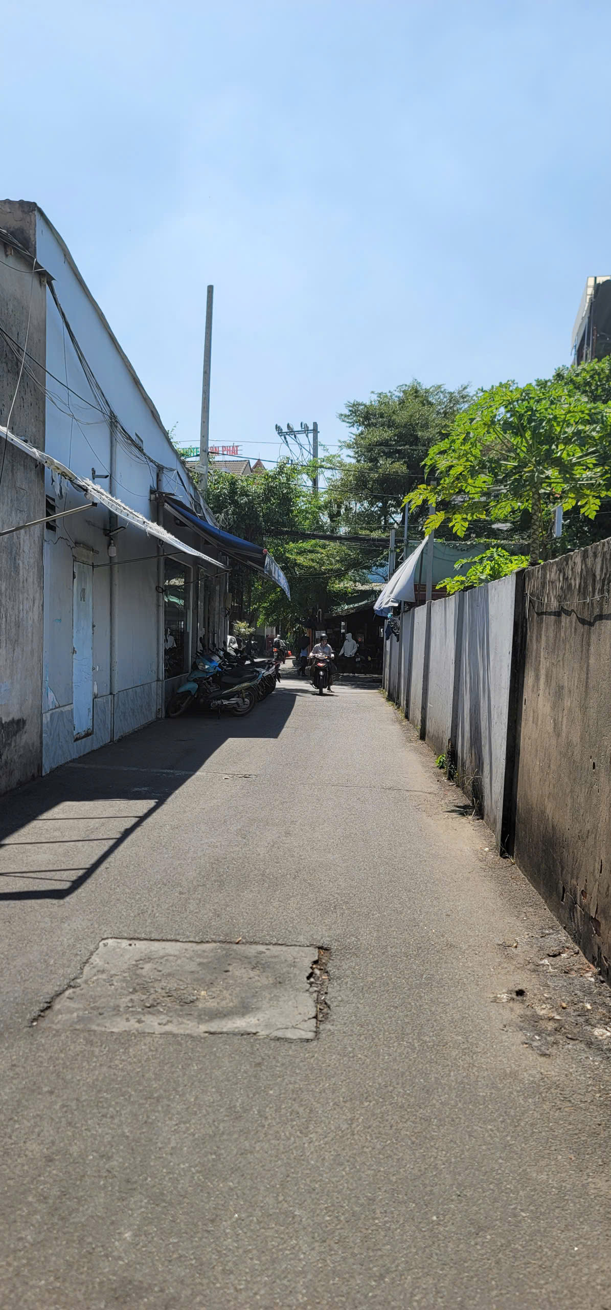 NHÀ RẺ VỊ TRÍ ĐẸP ĐÓN TẾT - 2 LẦU - Ô TÔ THÔNG - HOÀNG DIỆU 2 - LINH TRUNG