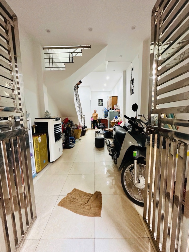 Bán gấp cho con đi nước ngoài định cư bên đó