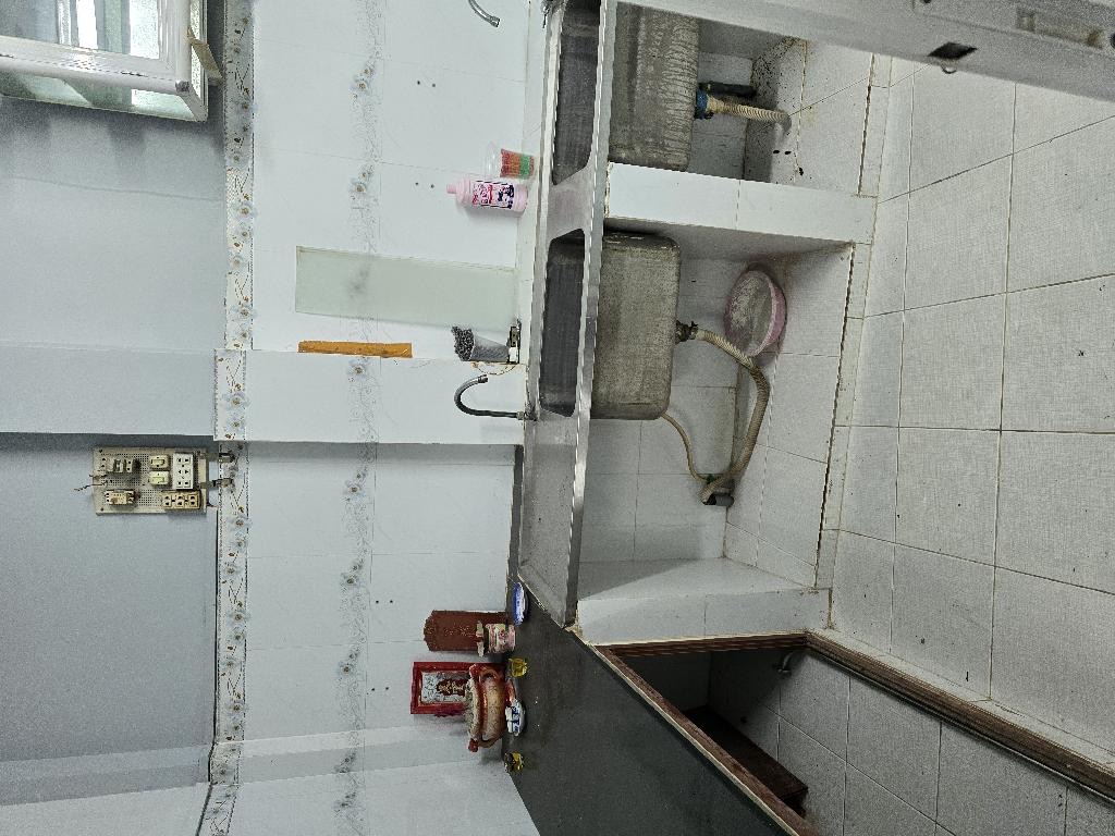 BÁN NHÀ-LƯƠNG THẾ VINH - TÂN PHÚ- 65 M2 -GIÁ 5,15 TY