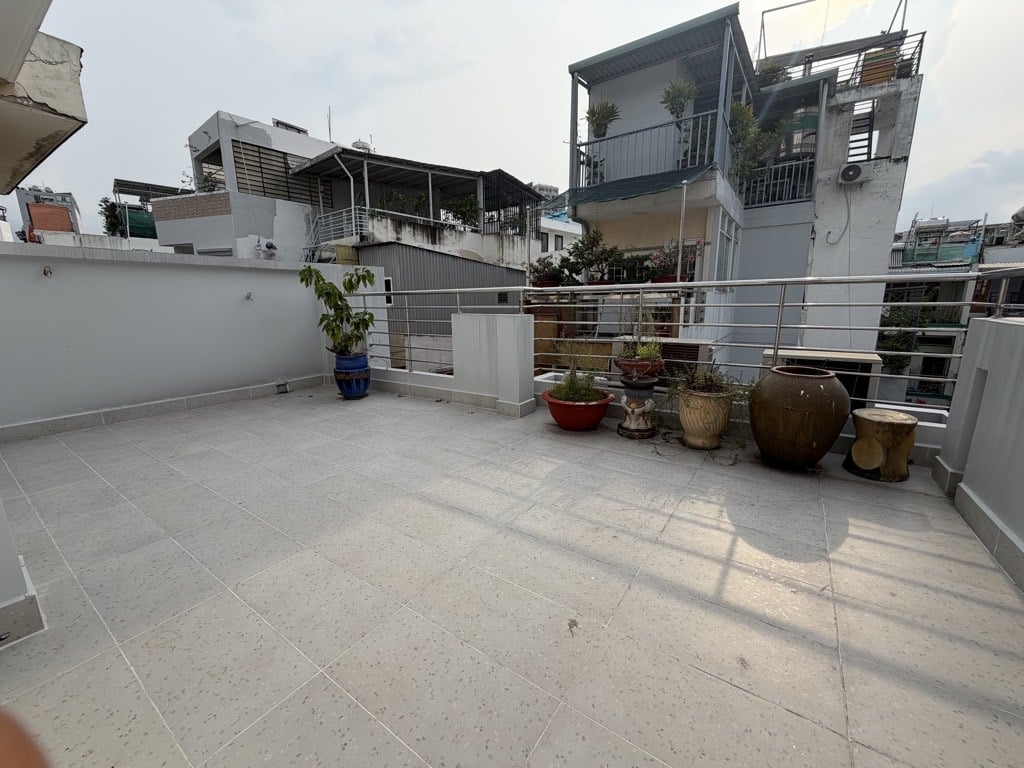 BÁN NHÀ QUẬN 5 - NGANG 6M LÔ GÓC CỰC THOÁNG - 4 LẦU CHỈ 12 TỶ.