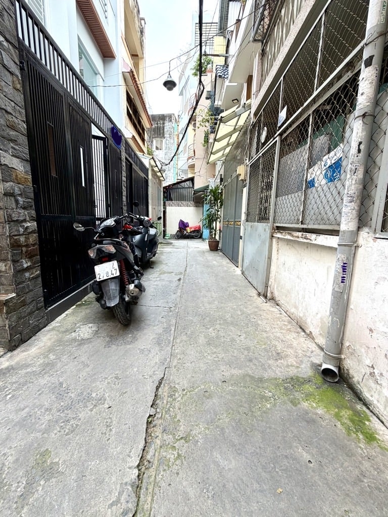 BÁN NHÀ QUẬN 5 - NGANG 6M LÔ GÓC CỰC THOÁNG - 4 LẦU CHỈ 12 TỶ.