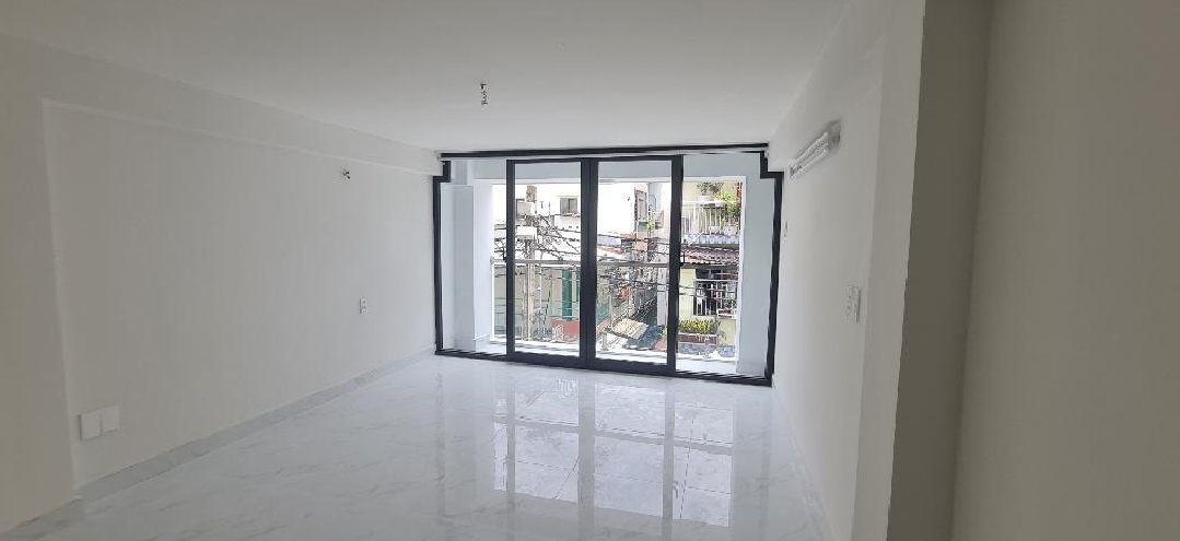 NHÀ MỚI 5 TẦNG Q11 - XE HƠI NGỦ TRONG NHÀ