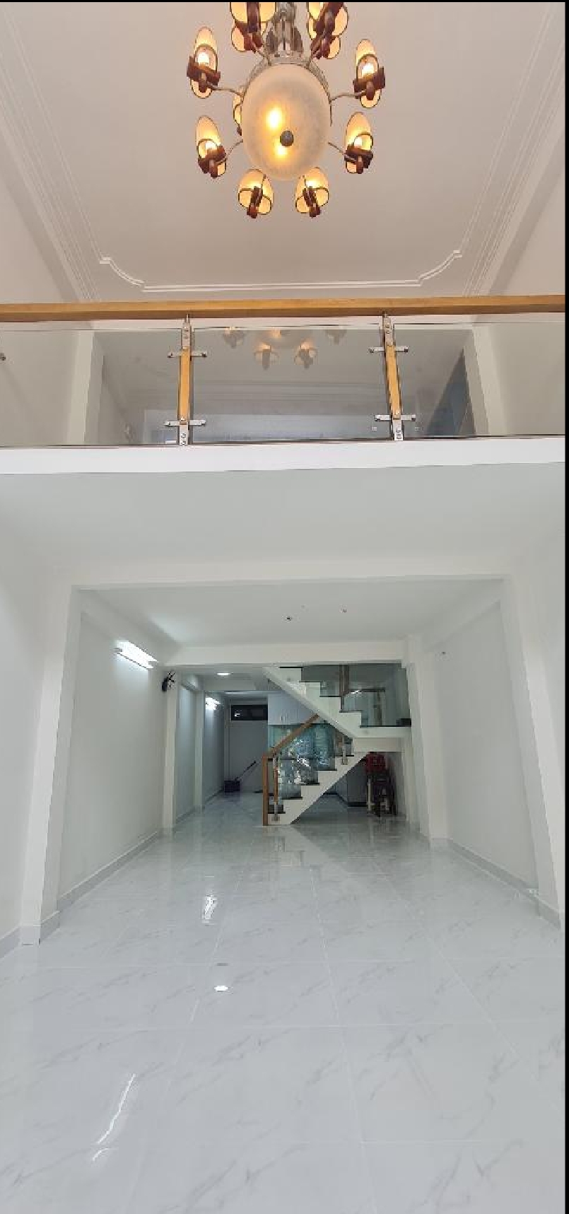 NHÀ MỚI 5 TẦNG Q11 - XE HƠI NGỦ TRONG NHÀ