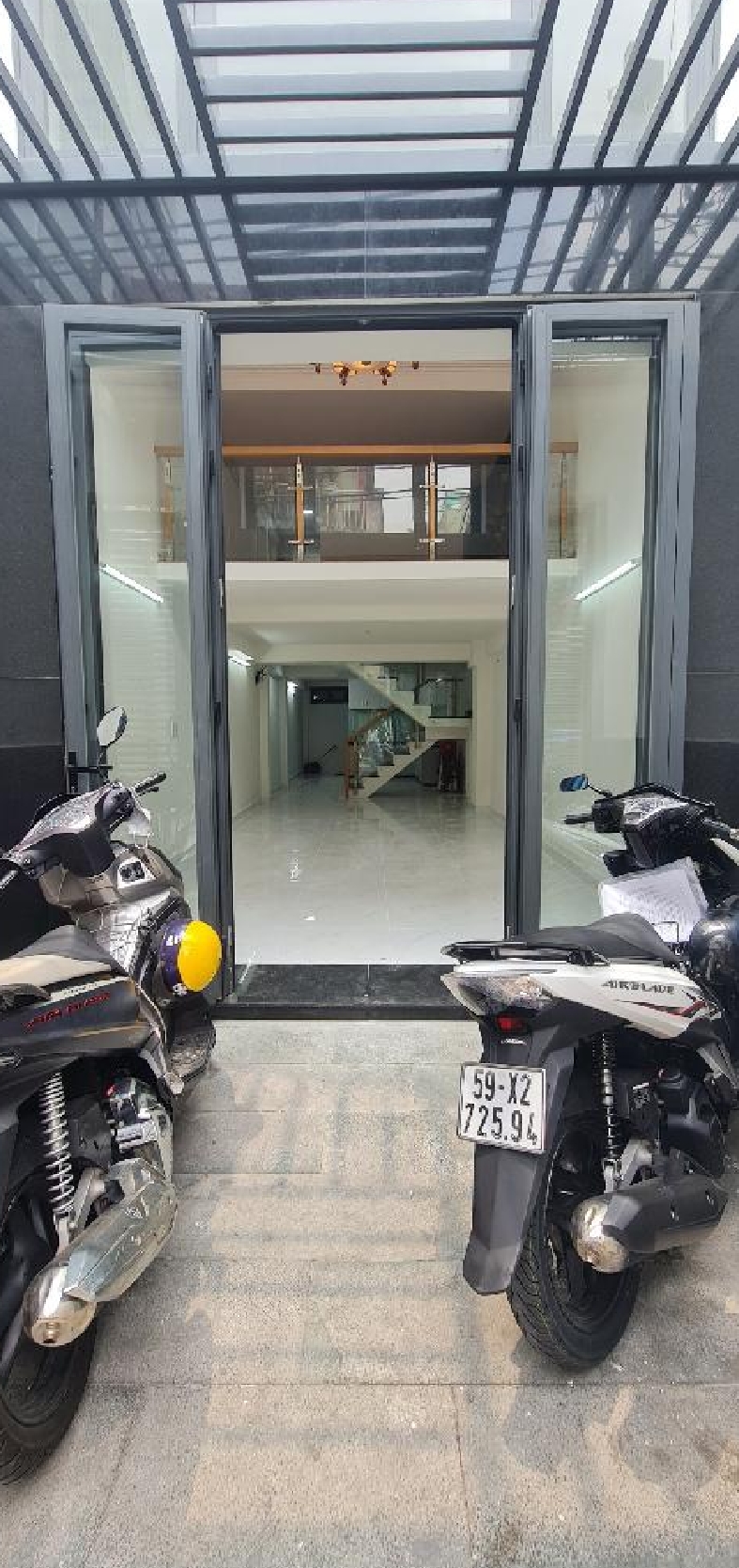 BÁN NHÀ MỚI ĐƯỜNG NHỰA 6M - Lạc Long Quân (Q11)