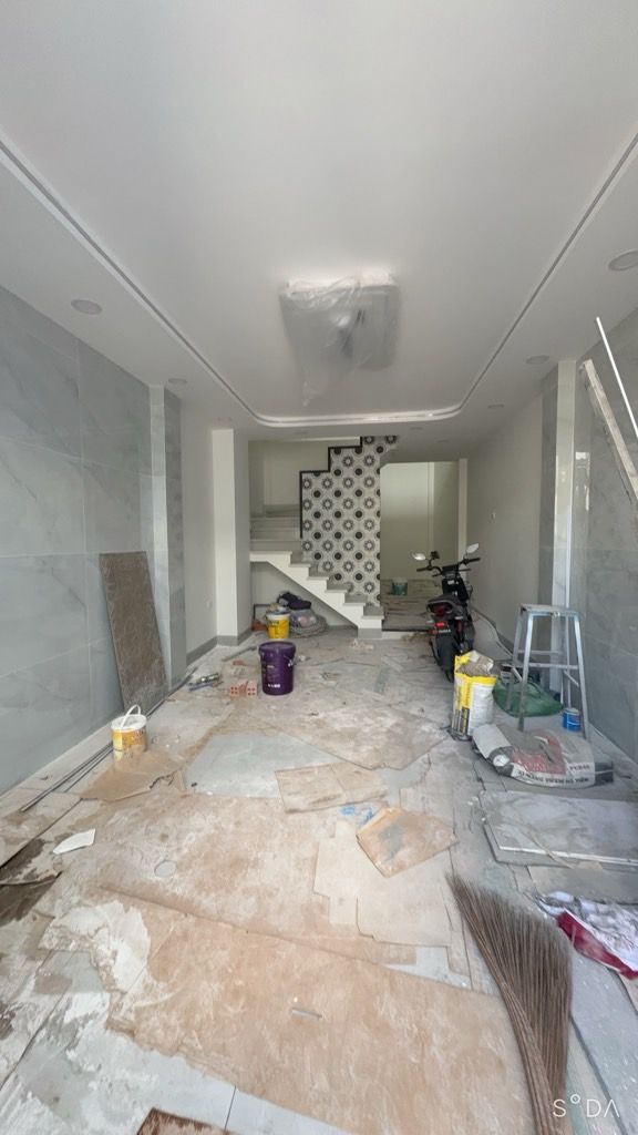 NHÀ ĐẸP Ở LIỀN - TRUNG TÂM GÒ VẤP - 5 TẦNG - HẺM XE HƠI 5M - SỔ ĐẸP - NHỈNH 9 ĐỒNG