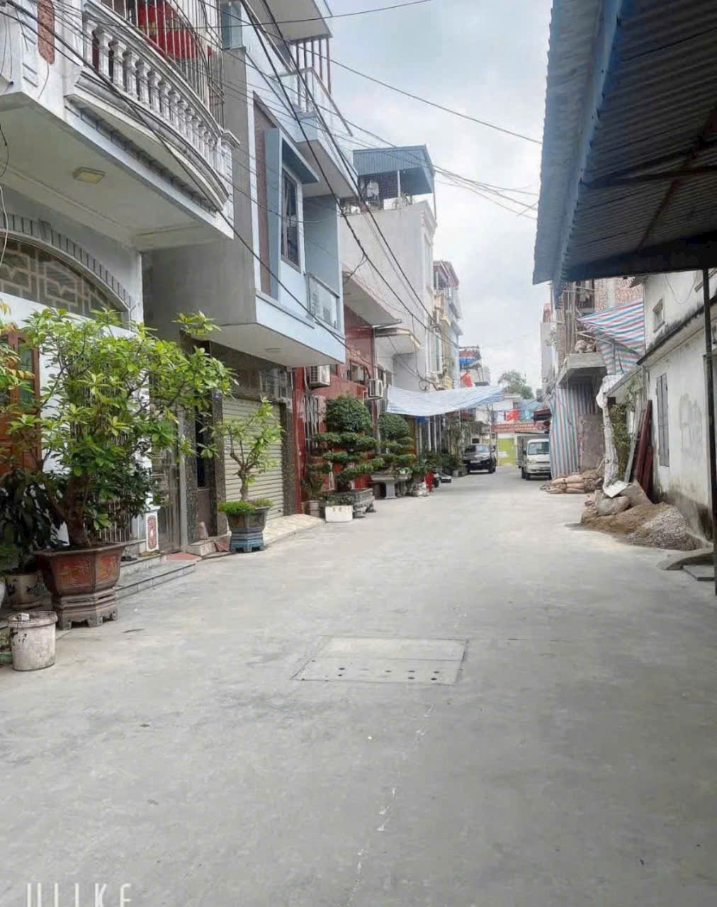 Bán Nhà  phân lô Ngõ 106 Hoàng Quốc Việt  - diện tích 50m - 3 tầng ô tô đỗ cửa giá 23 tỷ