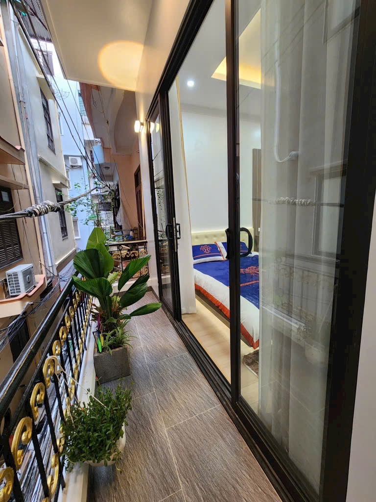 Bán Nhà Minh Khai,55m 6 tầng 13 tỷ chỉ việc về ở