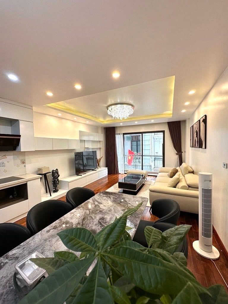 TTRUNG TÂM QUẬN HOÀNG MAI- PHÂN LÔ OTO VÀO NHÀ - NGÕ THÔNG -3 MẶT THOÁNG