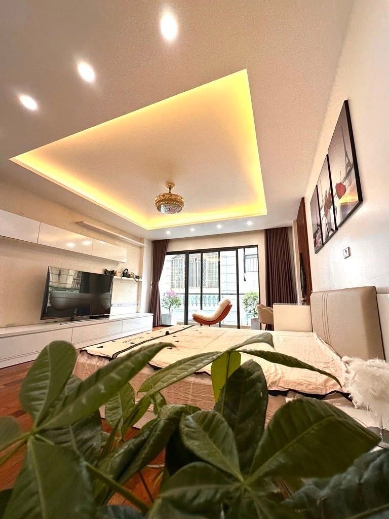 TTRUNG TÂM QUẬN HOÀNG MAI- PHÂN LÔ OTO VÀO NHÀ - NGÕ THÔNG -3 MẶT THOÁNG