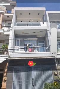 Bán nhà mặt đường 8m- Gò vấp  52m2 , 4.6x11