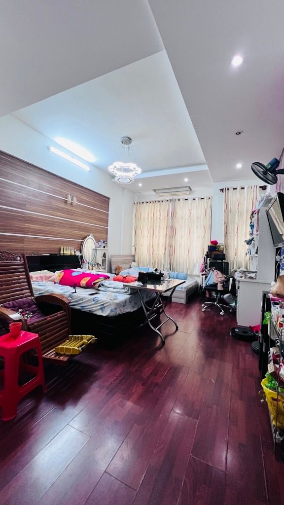 SỐC! Nhà 3 Tầng ĐẸP 4.2m x 28m tại Quận 8 - DIỆN TÍCH KHỦNG 107M2 - HẺM XE HƠI THÔNG! TK-740014