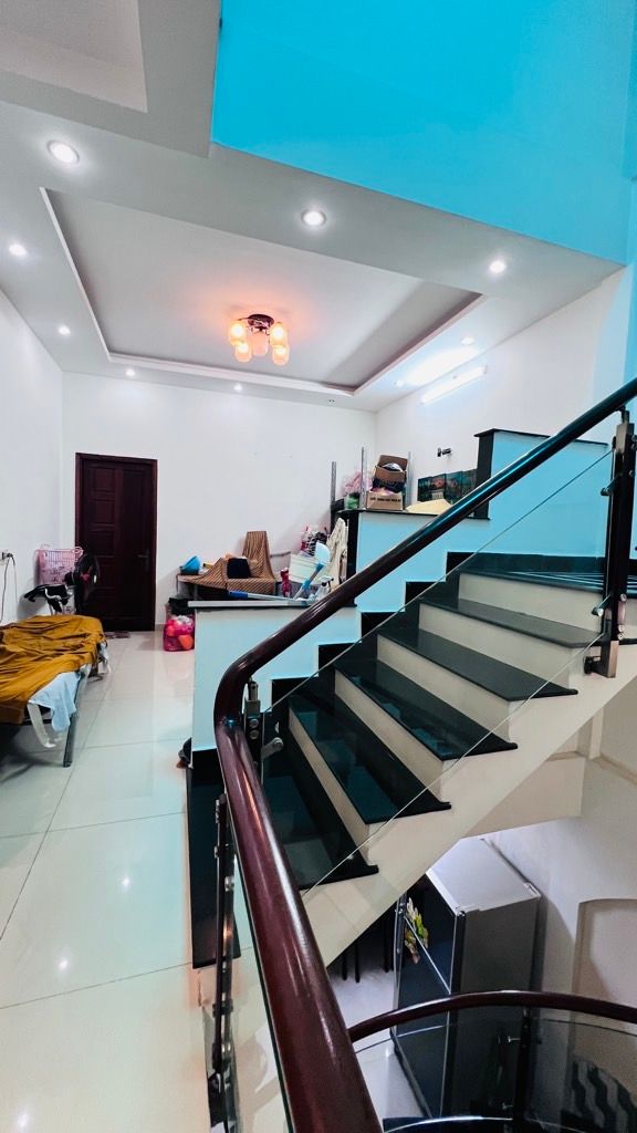 SỐC! Nhà 3 Tầng ĐẸP 4.2m x 28m tại Quận 8 - DIỆN TÍCH KHỦNG 107M2 - HẺM XE HƠI THÔNG! TK-740014