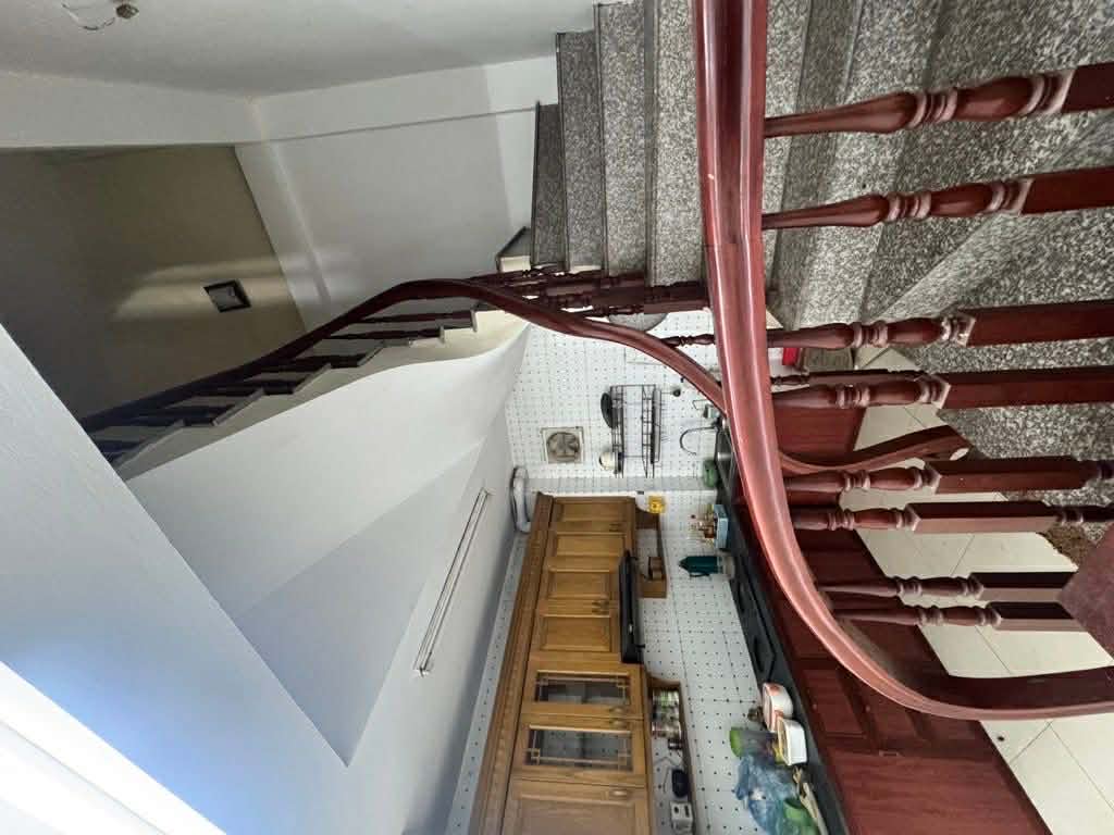 BÁN NHÀ NGÕ 302 ĐƯỜNG LÁNG - KINH DOANH NHỎ - THOÁNG VĨNH VIỄN