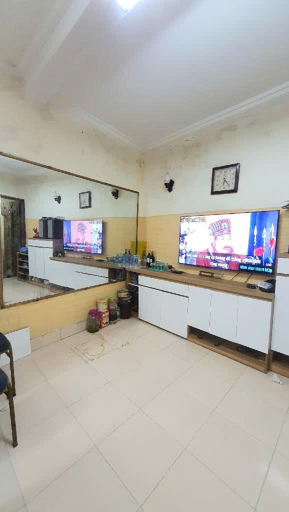 BÁN NHÀ PHỐ LÊ DUẨN - 65M2 - ĐỐI DIỆN CÔNG VIÊN THỐNG NHẤT