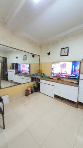 BÁN NHÀ PHỐ LÊ DUẨN - 65M2 - ĐỐI DIỆN CÔNG VIÊN THỐNG NHẤT