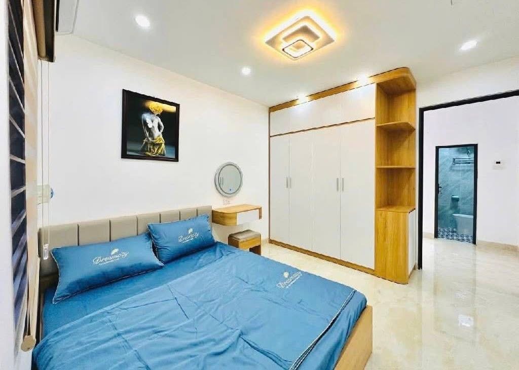 Bán nhà Hoàng Mai ô tô đỗ cửa