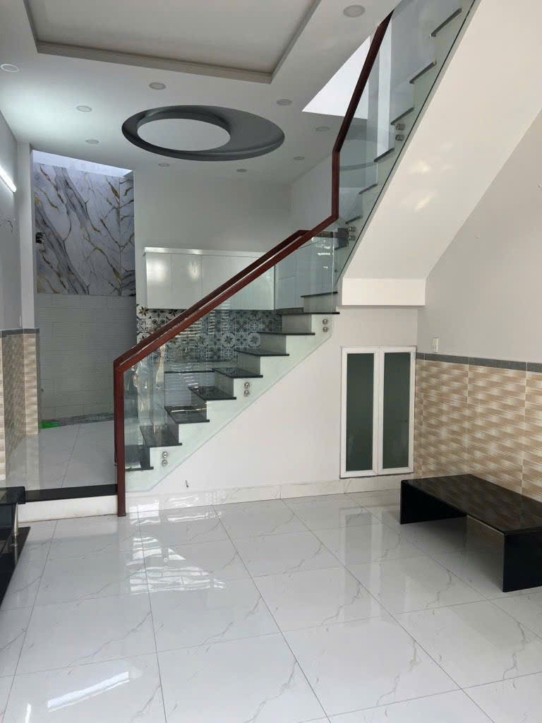 Bán nhà quận 9 Tân Lập 1 đường 5m ô tô vào tận nơi / Giá 5.8 tỷ Khu VIP gần ngã tư THỦ ĐỨC