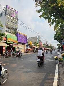 Bán nhà quận 9 Tân Lập 1 đường 5m ô tô vào tận nơi / Giá 5.8 tỷ Khu VIP gần ngã tư THỦ ĐỨC