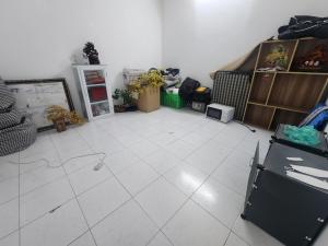 Nhà khu vực An Dương. DT: 30 m2,  4 Tầng, Sổ đỏ chính chủ. Giá chào 6.7 tỷ.