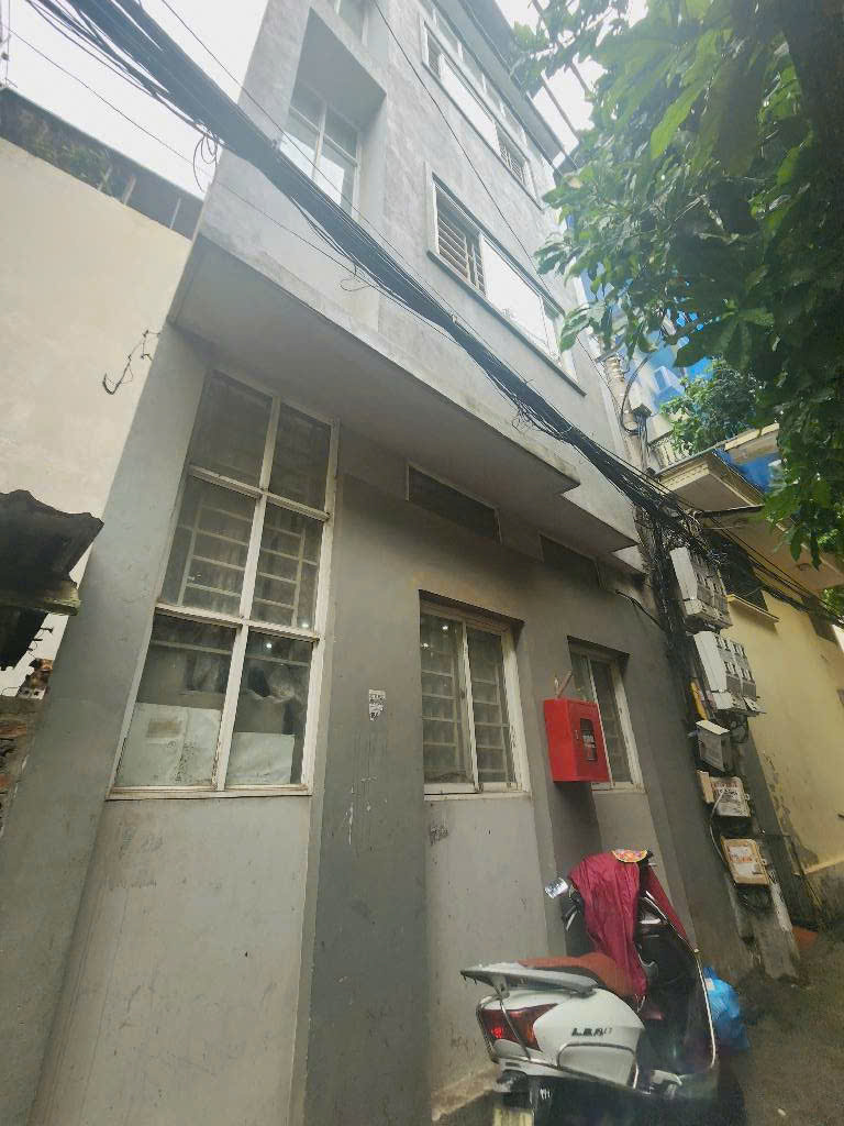 Bán nhà 5 tầng Phố Võ Chí Công thoáng rộng 7,2 tỷ