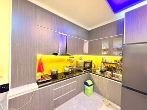 CĂN GÓC 2 MẶT OTO ĐỖ CỬA 44m² [5x10] 4 tầng CHỈ 6TY!