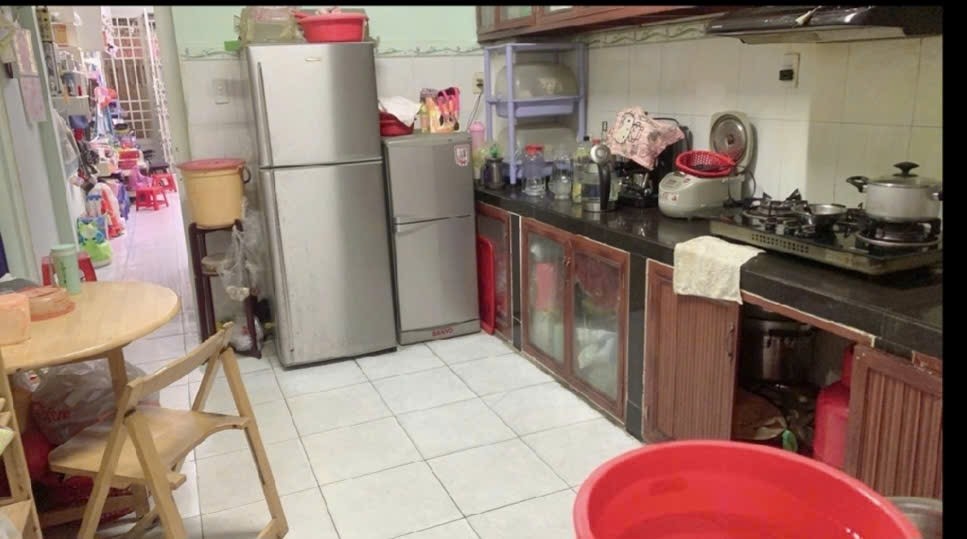 Bán nhà, 3 tầng, Quận 5, Hẻm 4m, ngay chợ Xã Tây, 3.4m*14m, 7.x tỷ