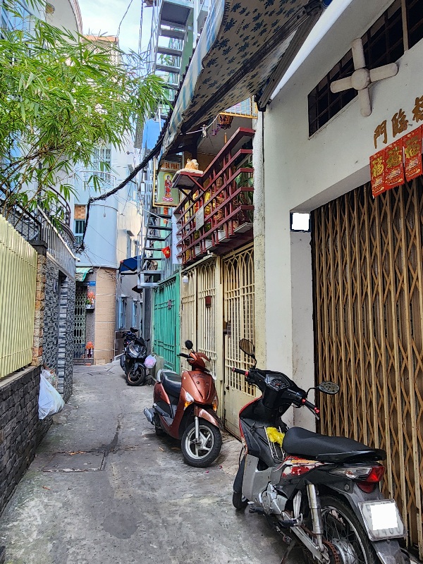 Bán nhà, 4 tầng, Quận 5, đường Trần Phú hẻm ba gác thông, 3.4m*12m, 5.x tỷ