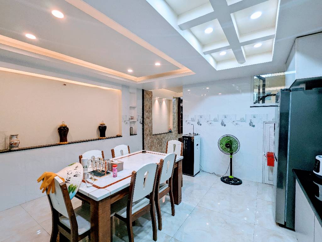 Nhà (Giá 6.45 tỷ) mới xây Lê Văn Lương Q7 Sunrise City, đầy đủ nội thất ngang dài 16 LH: 0972 385 601