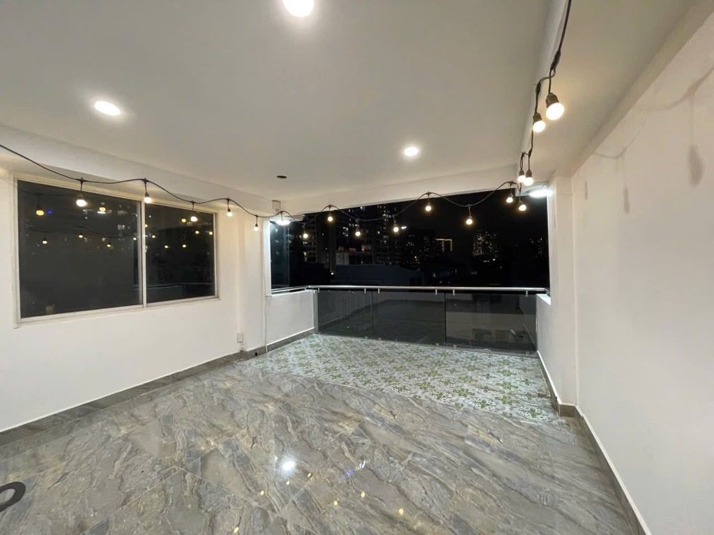 Hiếm Bán Nhà 3 Tầng - Hẻm xe Hơi Quay Đầu Thoải Mái- Liền Kề Phú Mỹ HƯNG