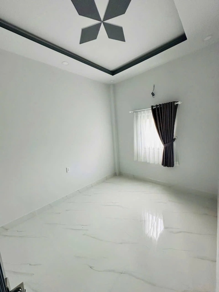 Bán Nhà 2 Tầng - Nhà xây mới - Hẻm an ninh 3m Gần hẻm xe hơi - hẻm xi măng mới nâng cao ráo