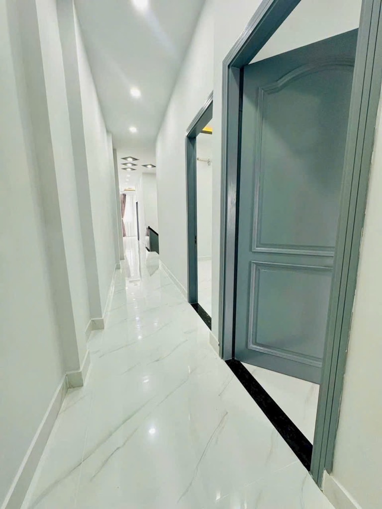 Bán Nhà 2 Tầng - Nhà xây mới - Hẻm an ninh 3m Gần hẻm xe hơi - hẻm xi măng mới nâng cao ráo