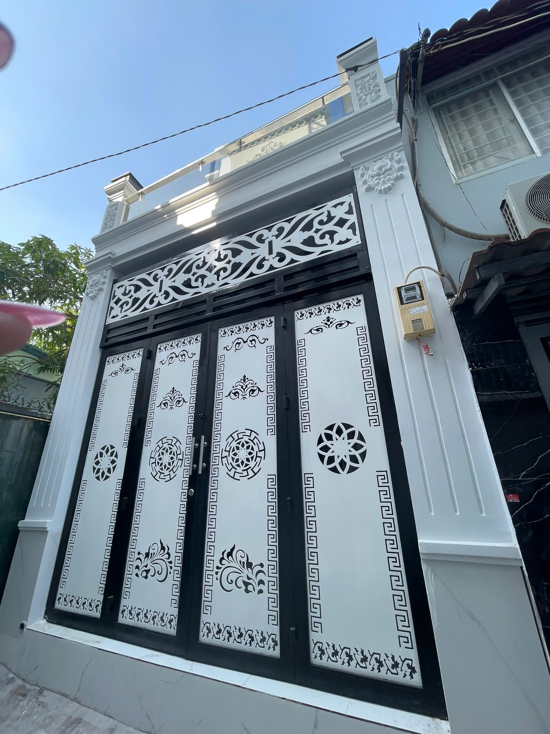 Bán Nhà 2 Tầng - Nhà xây mới - Hẻm an ninh 3m Gần hẻm xe hơi - hẻm xi măng mới nâng cao ráo