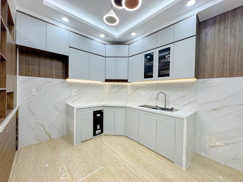 Siêu Phẩm 3 Tầng Sang Trọng-Full Đá Hoa Cương- Sát Him Lam