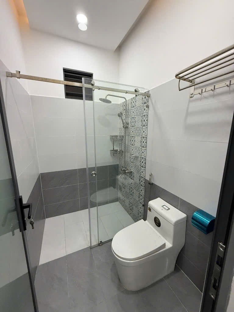 Căn Góc Mới 4 Tầng Phú Thuận q7 Full Nội Thất