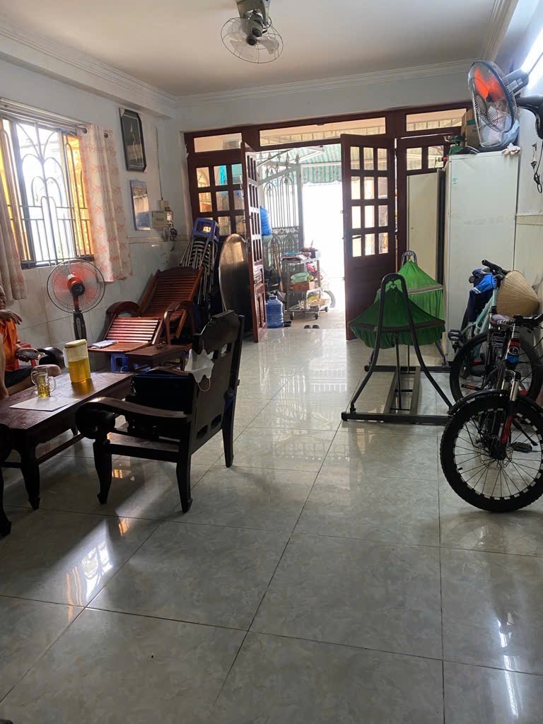 NHÀ ĐẸP TRUNG TÂM QUẬN 7 - MẶT TIỀN - KẾT NỐI GIAO THÔNG THUẬN TIỆN