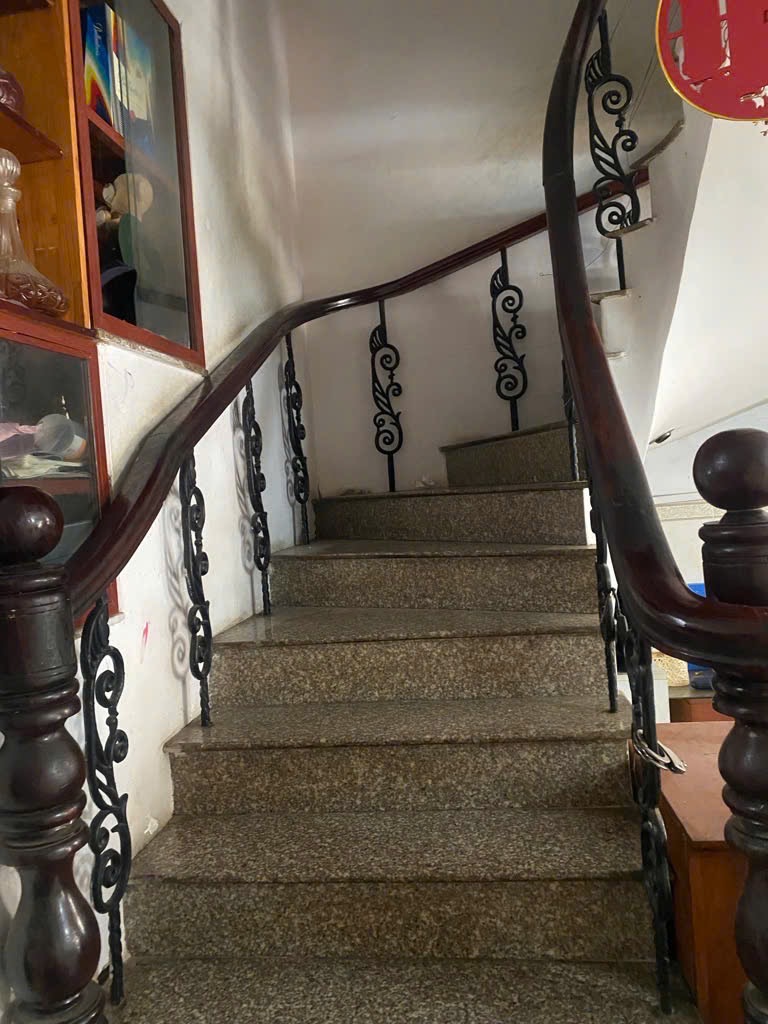 NHÀ ĐẸP TRUNG TÂM QUẬN 7 - MẶT TIỀN - KẾT NỐI GIAO THÔNG THUẬN TIỆN