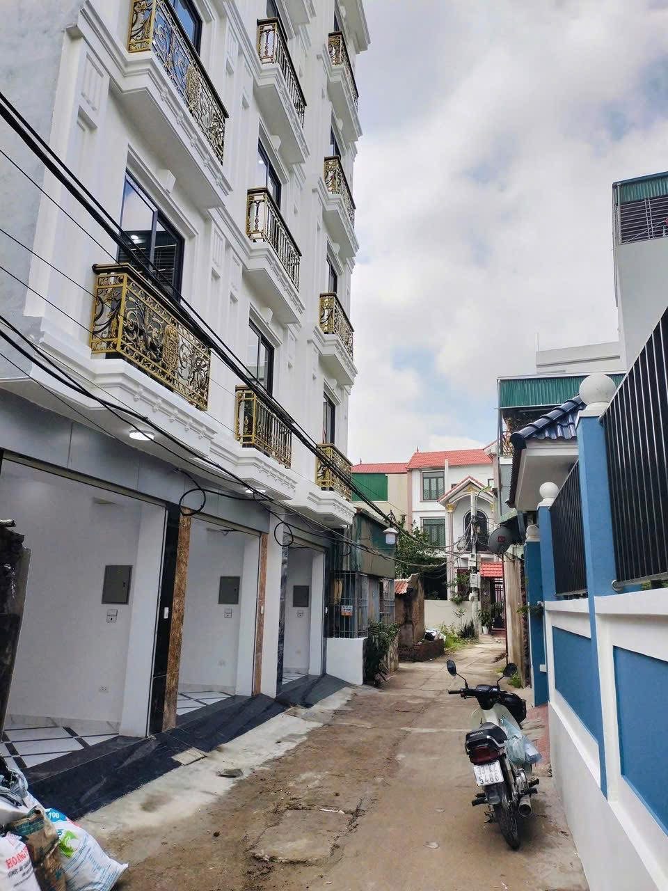 Sát TĐC Lạc Thị, Ngọc Hồi, 06 tầng ô tô ngủ trong nhà