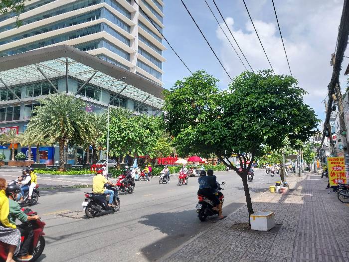 Nhà đẹp CMT8 quận 3 (hẻm xe hơi)