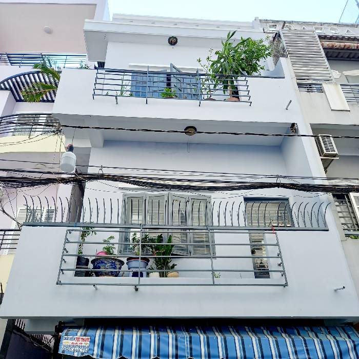 Cần bán nhà khu Vip Lê Văn Sỹ quận 3