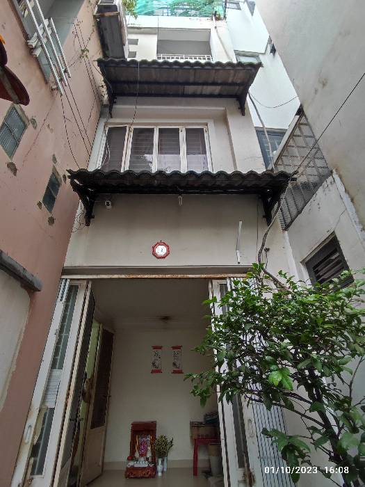 Nhà CMT8 khu sầm uất phường 10